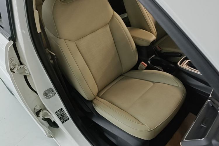 Used Ford Escort 2015 1.5L Automatic Fashion Model Right Front Seat