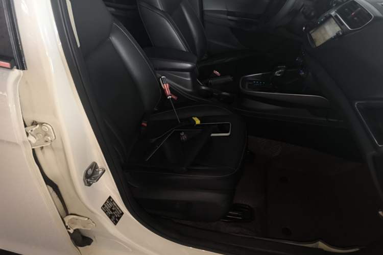 Used Ford Escort 2015 1.5L Automatic Fashion Model Right Front Seat