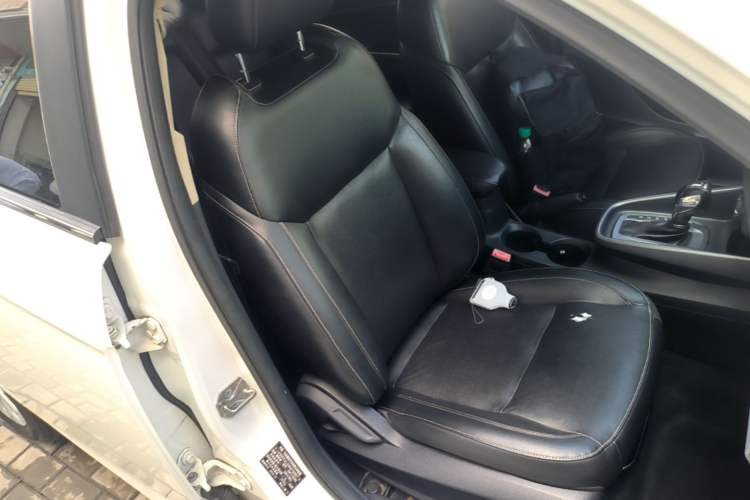 Used Ford Escort 2015 1.5L Automatic Fashion Model Right Front Seat