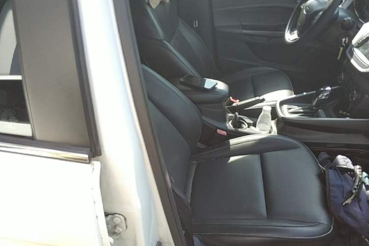 Used Ford Escort 2015 1.5L Automatic Fashion Model Right Front Seat