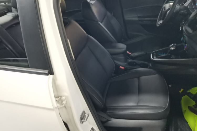 Used Ford Escort 2015 1.5L Automatic Fashion Model Right Front Seat