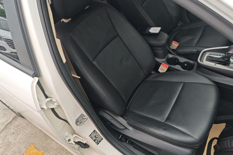 Used Ford Escort 2015 1.5L Automatic Comfort Edition Right Front Seat