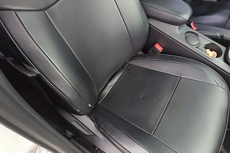 Used Ford Escort 2015 1.5L Automatic Fashion Model Right Front Seat