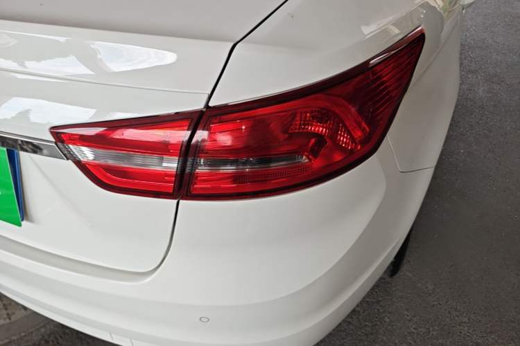 Used Ford Escort 2015 1.5L Manual Fashion Edition Right Rear Taillight