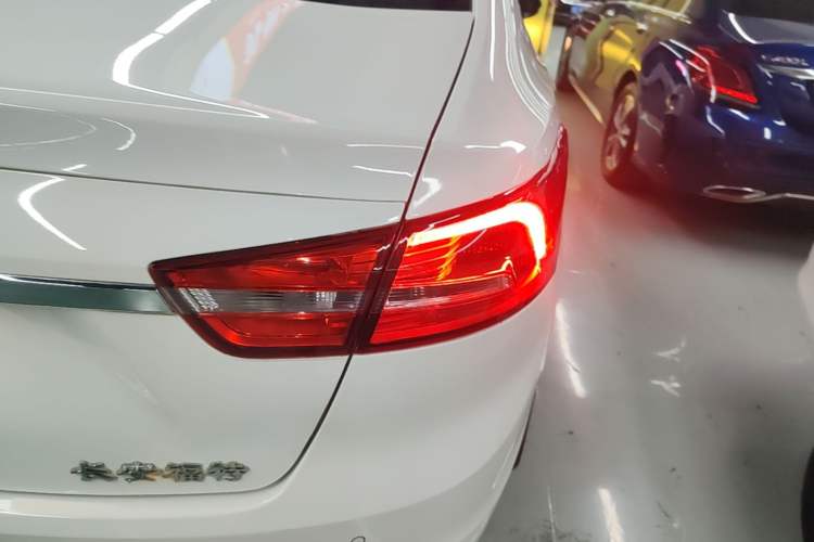 Used Ford Escort 2015 1.5L Automatic Fashion Model Right Rear Taillight