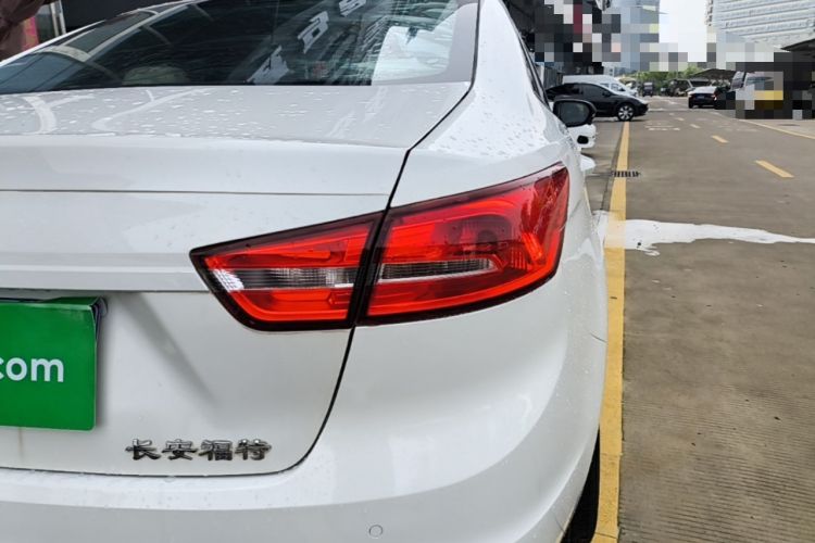 Used Ford Escort 2015 1.5L Automatic Comfort Edition Right Rear Taillight