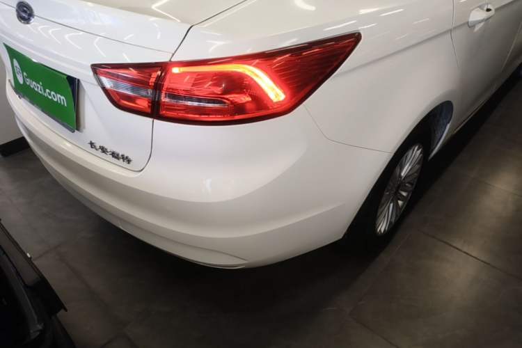 Used Ford Escort 2015 1.5L Automatic Comfort Edition Right Rear Taillight