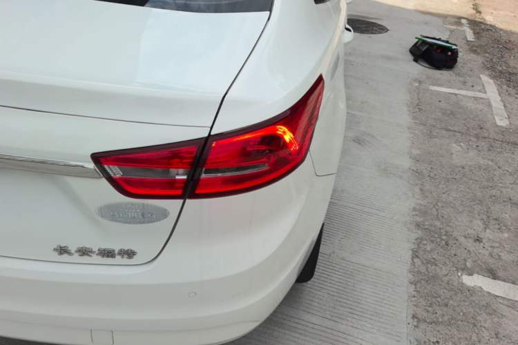 Used Ford Escort 2015 1.5L Automatic Comfort Edition Right Rear Taillight