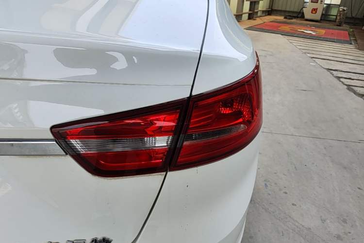 Used Ford Escort 2015 1.5L Automatic Fashion Model Right Rear Taillight