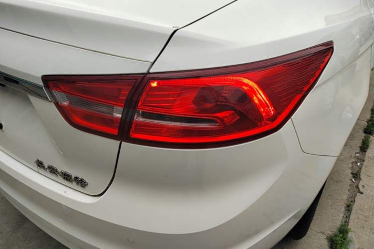 Used Ford Escort 2015 1.5L Automatic Fashion Model Right Rear Taillight
