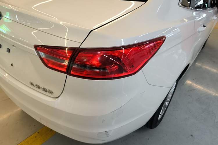 Used Ford Escort 2015 1.5L Automatic Comfort Edition Right Rear Taillight