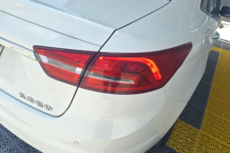 Used Ford Escort 2015 1.5L Automatic Fashion Model Right Rear Taillight