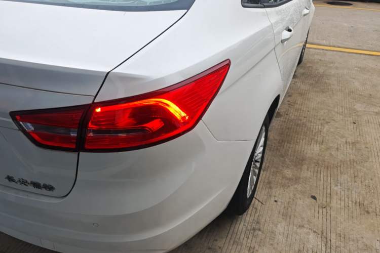 Used Ford Escort 2015 1.5L Automatic Comfort Edition Right Rear Taillight