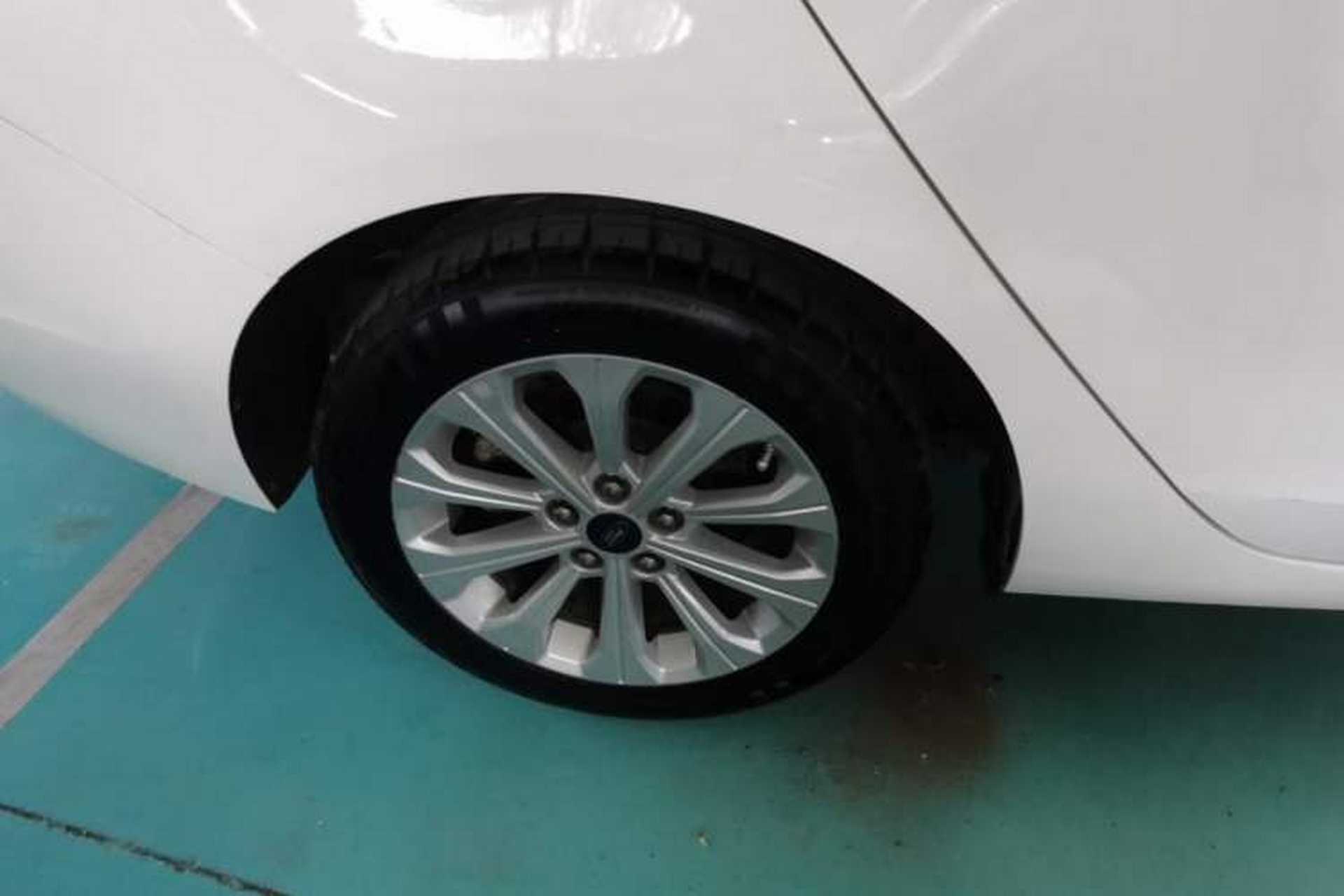 Used Ford Escort 2015 1.5L Automatic Fashion Model Right Rear Wheel Hub