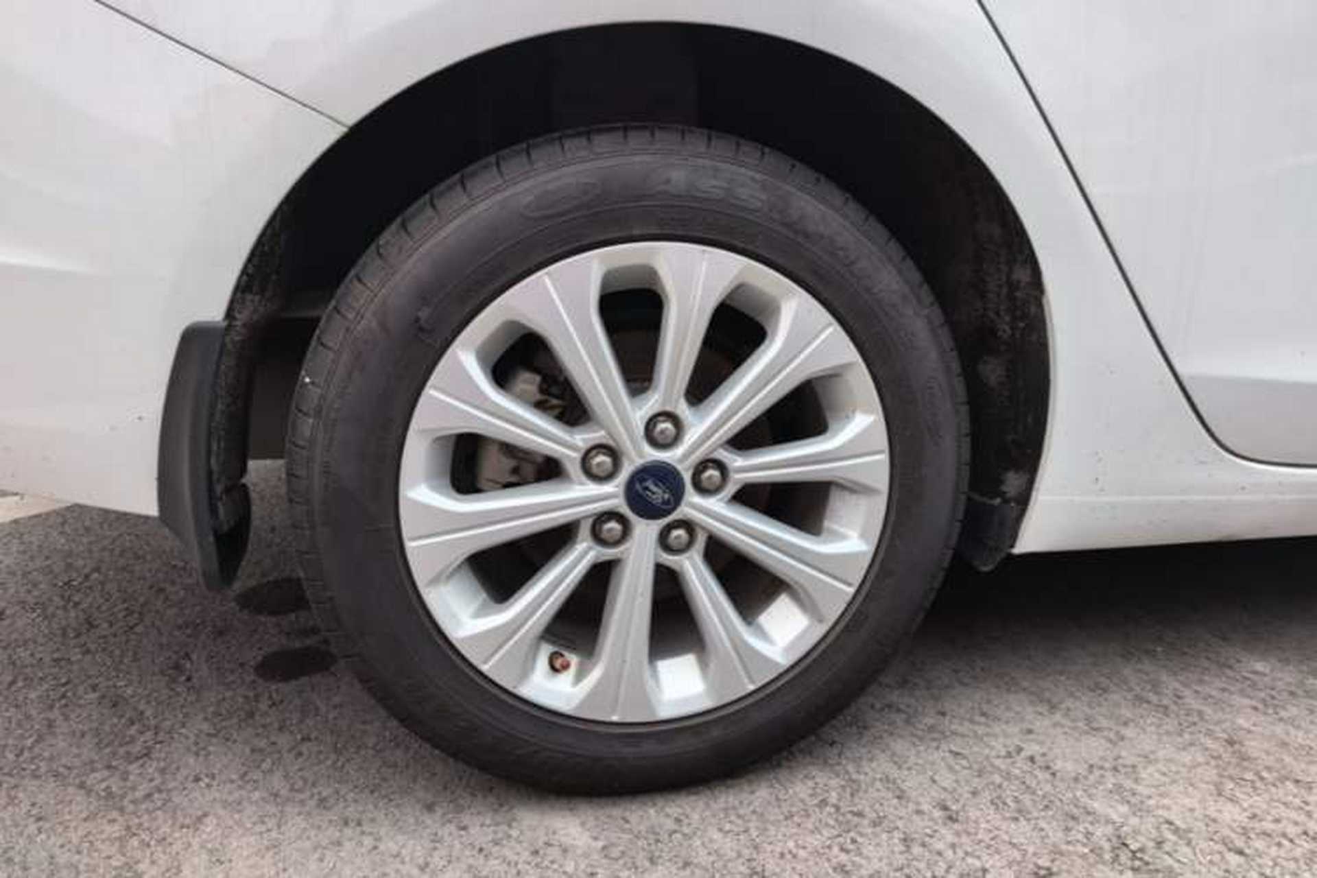 Used Ford Escort 2015 1.5L Manual Fashion Edition Right Rear Wheel Hub