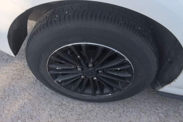 Used Ford Escort 2015 1.5L Manual Comfort Model Right Rear Wheel Hub