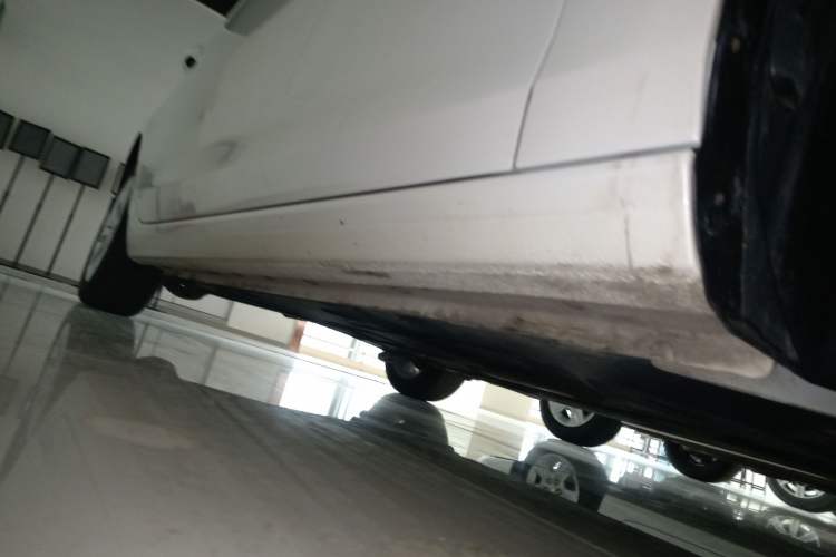 Used Ford Escort 2015 1.5L Automatic Fashion Model Right Side Sill