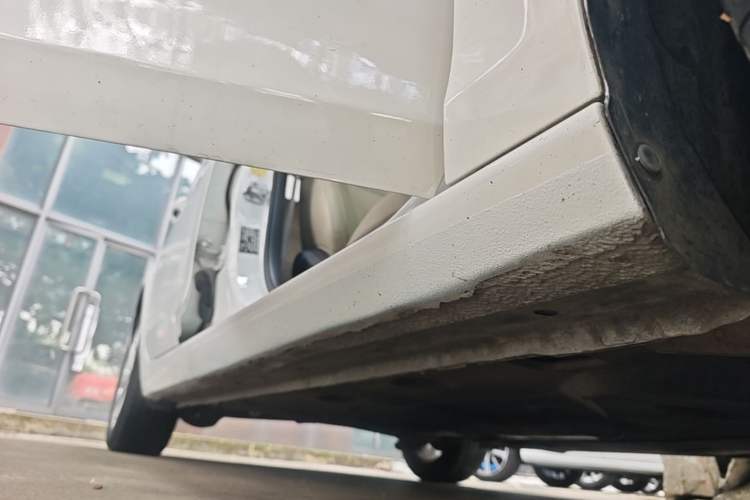 Used Ford Escort 2015 1.5L Automatic Fashion Model Right Side Sill