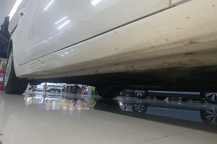 Used Ford Escort 2015 1.5L Automatic Fashion Model Right Side Sill