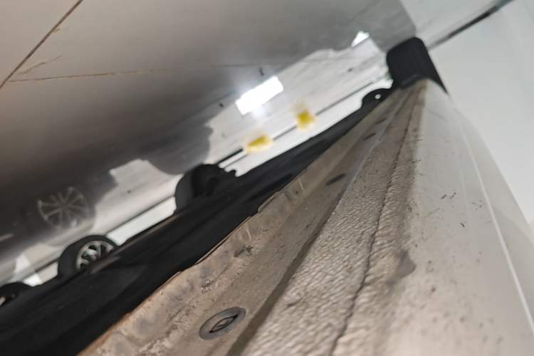 Used Ford Escort 2015 1.5L Automatic Comfort Edition Right Side Sill