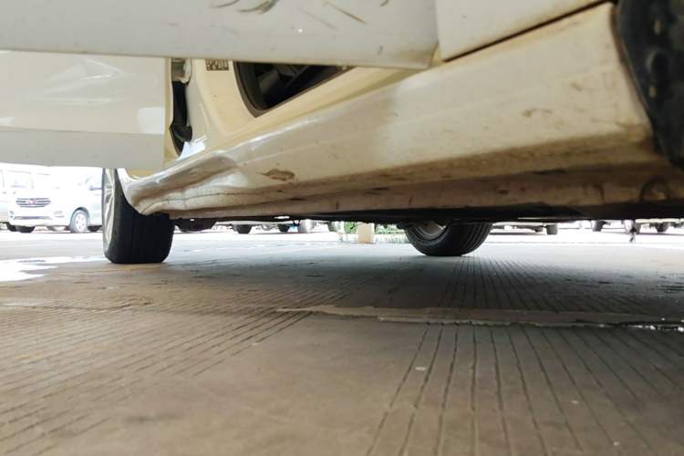 Used Ford Escort 2015 1.5L Automatic Fashion Model Right Side Sill