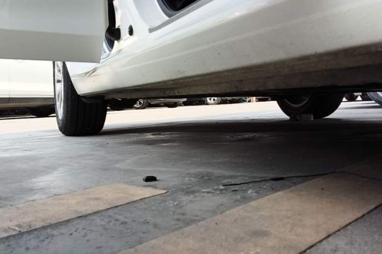 Used Ford Escort 2015 1.5L Automatic Fashion Model Right Side Sill