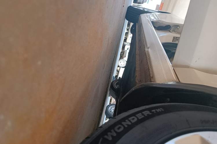 Used Ford Escort 2015 1.5L Automatic Fashion Model Right Side Sill