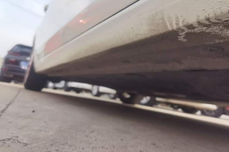Used Ford Escort 2015 1.5L Automatic Fashion Model Right Side Sill
