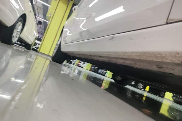 Used Ford Escort 2015 1.5L Automatic Fashion Model Right Side Sill