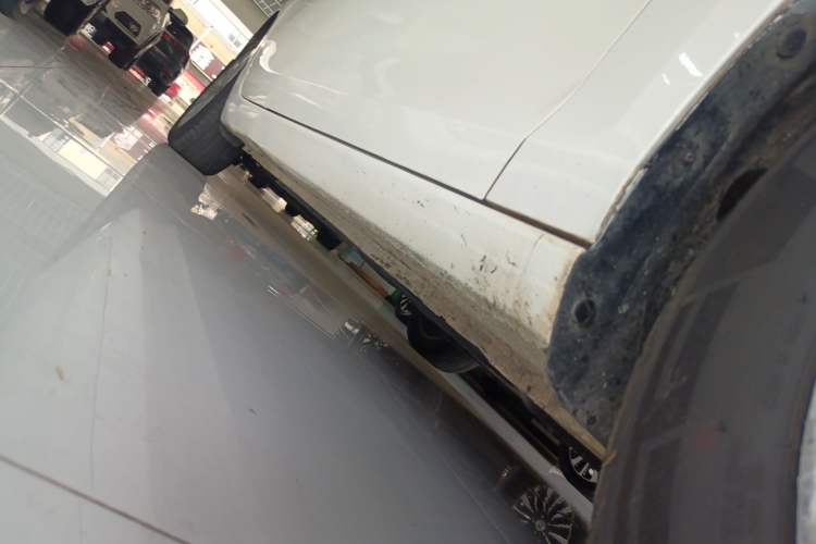Used Ford Escort 2015 1.5L Automatic Fashion Model Right Side Sill