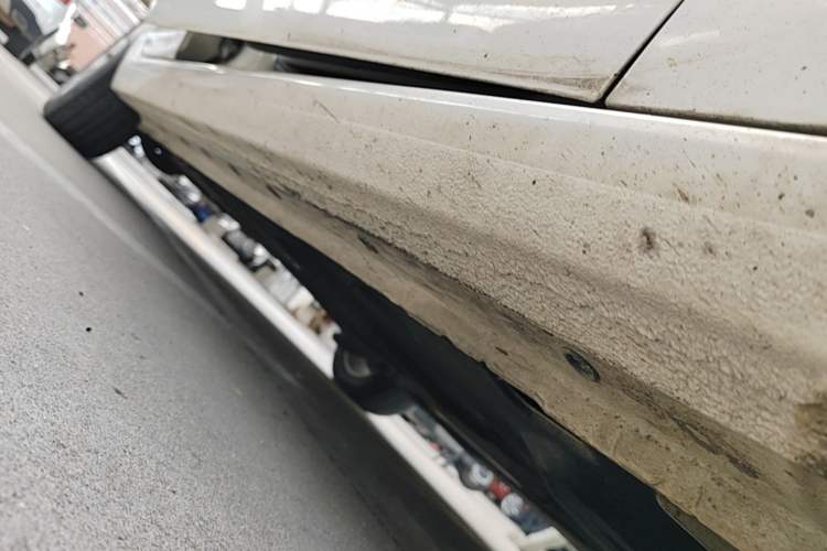 Used Ford Escort 2015 1.5L Automatic Fashion Model Right Side Sill