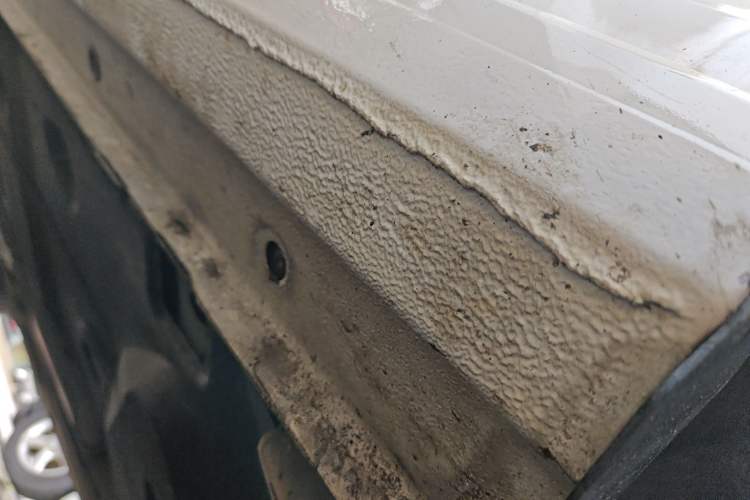 Used Ford Escort 2015 1.5L Automatic Comfort Edition Right Side Sill