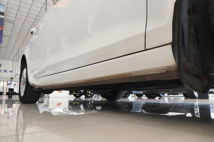 Used Ford Escort 2015 1.5L Manual Comfort Model Right Side Sill
