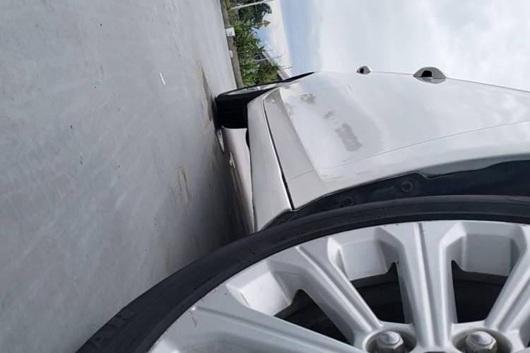 Used Ford Escort 2015 1.5L Automatic Fashion Model Right Side Sill