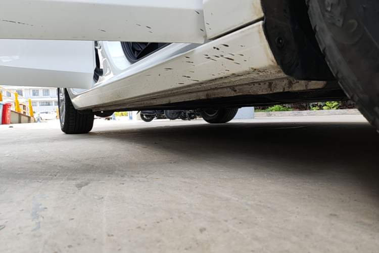 Used Ford Escort 2015 1.5L Automatic Fashion Model Right Side Sill