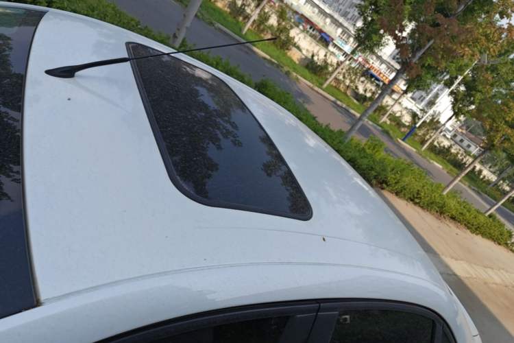Used Ford Escort 2015 1.5L Automatic Fashion Model Roof