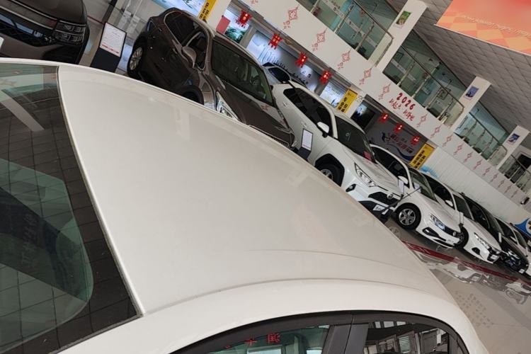 Used Ford Escort 2015 1.5L Manual Comfort Model Roof