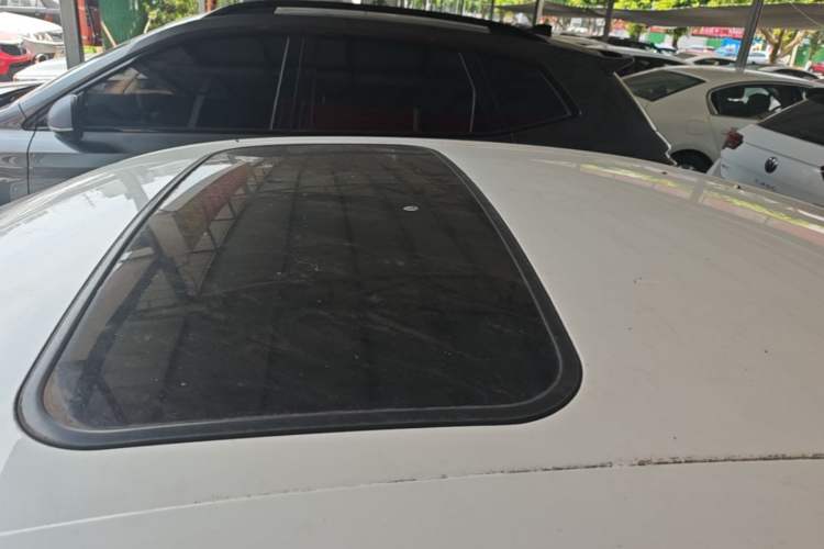 Used Ford Escort 2015 1.5L Automatic Fashion Model Roof