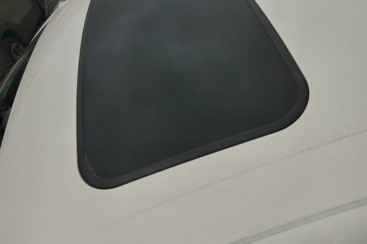 Used Ford Escort 2015 1.5L Automatic Fashion Model Roof