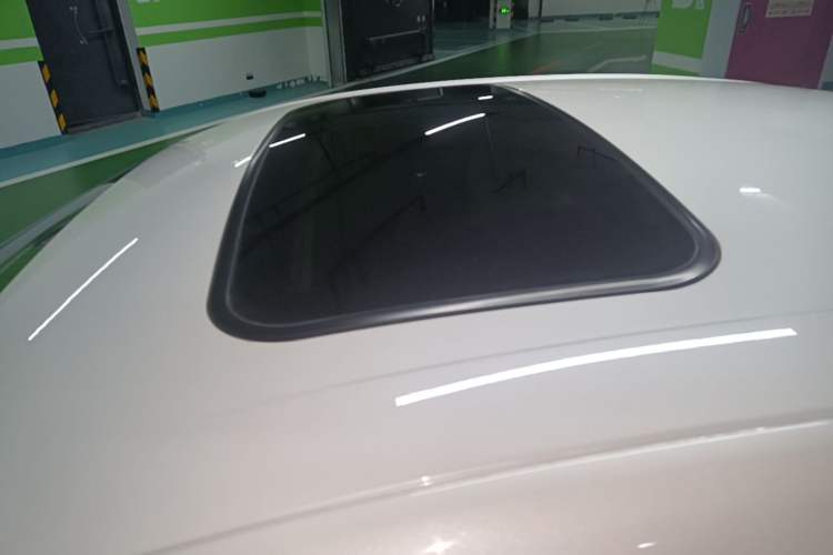 Used Ford Escort 2015 1.5L Automatic Fashion Model Roof