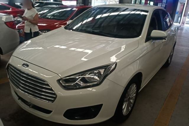 Używany Ford Escort 2015 1.5L Automatic Comfort Edition