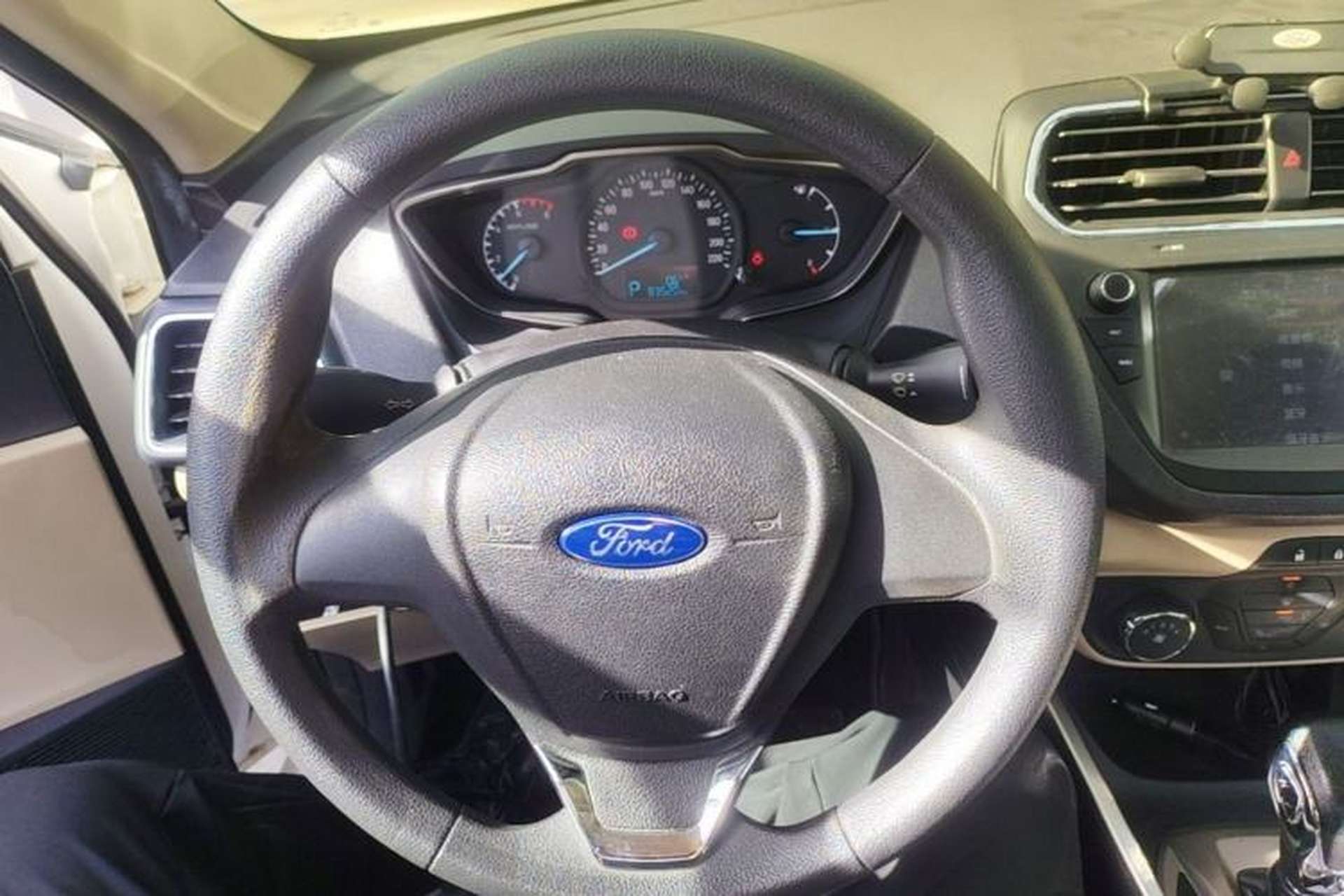 Used Ford Escort 2015 1.5L Automatic Comfort Edition Steering Wheel
