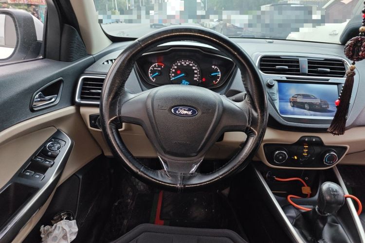 Used Ford Escort 2015 1.5L Manual Comfort Model Steering Wheel