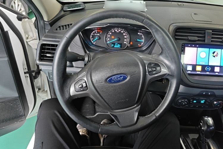 Used Ford Escort 2015 1.5L Automatic Fashion Model Steering Wheel
