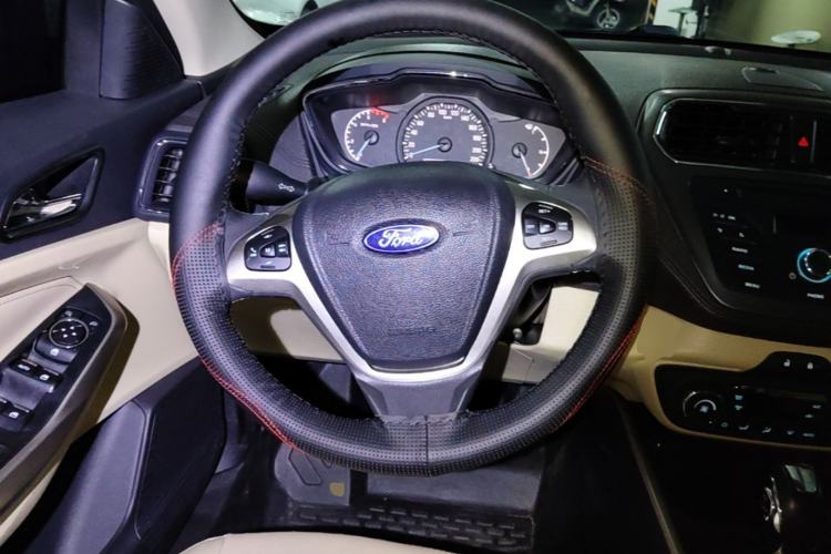 Used Ford Escort 2015 1.5L Automatic Fashion Model Steering Wheel