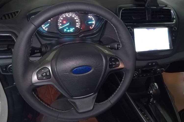 Used Ford Escort 2015 1.5L Automatic Fashion Model Steering Wheel