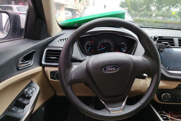 Used Ford Escort 2015 1.5L Manual Comfort Model Steering Wheel