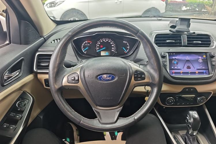 Used Ford Escort 2015 1.5L Automatic Fashion Model Steering Wheel