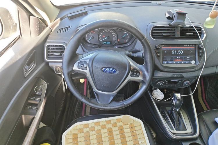 Used Ford Escort 2015 1.5L Automatic Fashion Model Steering Wheel