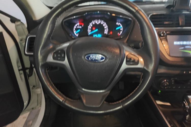 Used Ford Escort 2015 1.5L Automatic Fashion Model Steering Wheel